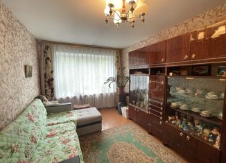Продам 3-ком. квартиру, 57 м2, деревня Корпуса, улица Глинки, 13