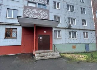 Продажа 2-комнатной квартиры, 50 м2, Владикавказ, улица Калинина, 66, 8-й микрорайон