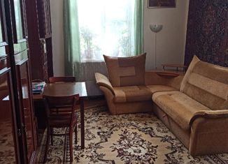 Аренда 3-ком. квартиры, 80 м2, Мыски, улица Максима Горького, 30