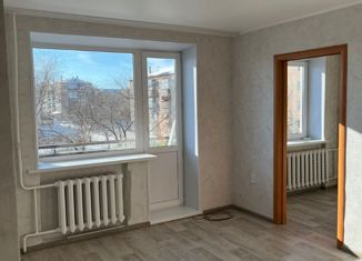Продается двухкомнатная квартира, 44 м2, Троицк, Рабочая улица, 37