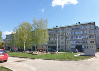 Продается 2-ком. квартира, 52 м2, Радужный, 3-й квартал, 20