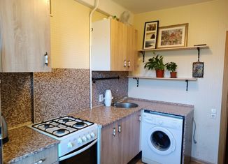 Продам однокомнатную квартиру, 31 м2, Санкт-Петербург, Новочеркасский проспект, 12к1, Новочеркасский проспект