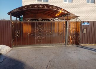 Продаю дом, 190 м2, Медынь, улица Строителей, 24