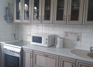 Продаю 3-комнатную квартиру, 62 м2, посёлок городского типа Энем, Красная улица, 21/1