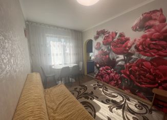 Продажа 4-комнатной квартиры, 60.9 м2, Уссурийск, улица Короленко, 35