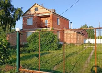 Продаю дом, 250 м2, село Ивановка, село Ивановка, 40А