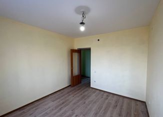 Продаю двухкомнатную квартиру, 46 м2, поселок городского типа Яковлево, улица Шаландина, 94А