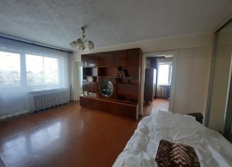 Продается четырехкомнатная квартира, 59.3 м2, Североуральск, улица Маяковского, 18