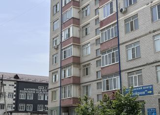 Продам 2-ком. квартиру, 75 м2, Каспийск, улица Ильяшенко, 7А
