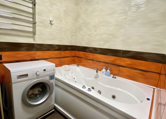 Продается двухкомнатная квартира, 76 м2, Самара, Ленинская улица, 302, метро Алабинская