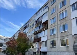 Продается двухкомнатная квартира, 47 м2, Свердловская область, улица Алещенкова, 7