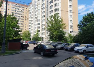 Продается 1-комнатная квартира, 38.3 м2, Москва, Дубнинская улица, 39, станция Дегунино