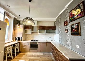 Двухкомнатная квартира на продажу, 70.6 м2, Ставрополь, Комсомольская улица, 65А, микрорайон №3