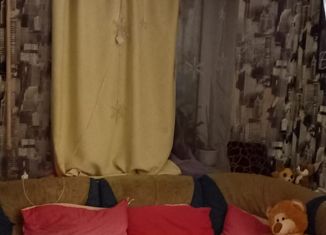 Продам 3-ком. квартиру, 55.2 м2, Кронштадт, улица Гусева, 12