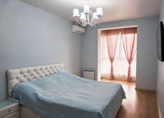 Трехкомнатная квартира на продажу, 82 м2, Геленджик, Дивноморская улица, 37к13, ЖК Столичный квартал