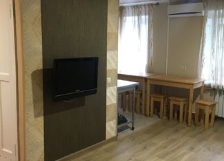Сдам 3-комнатную квартиру, 55 м2, Невинномысск, Крымский переулок, 8