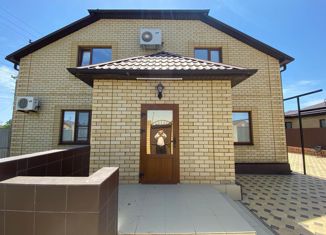 Продаю дом, 215 м2, Элиста, Северный район, улица Геодезистов