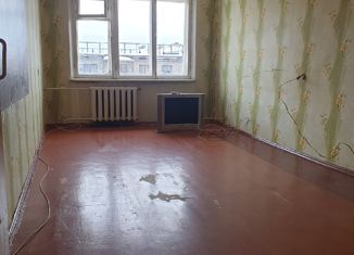 Продам 2-комнатную квартиру, 48 м2, Сокол, улица Шатенево, 47