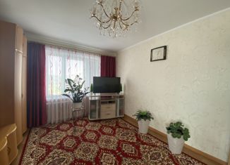 Продаю 3-комнатную квартиру, 74 м2, посёлок городского типа Приволжский, Молодёжная улица, 2