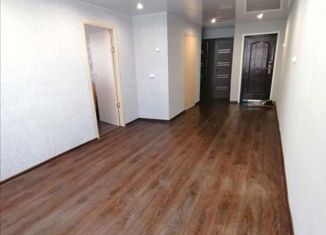 Продается трехкомнатная квартира, 51 м2, Осинники, улица 50 лет Октября, 26