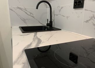 Продаю 1-ком. квартиру, 13 м2, Казань, улица Карбышева, 60, Приволжский район