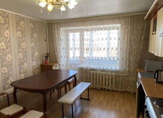 Продается четырехкомнатная квартира, 140 м2, Республика Башкортостан, улица Строителей, 93