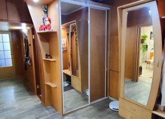 Продам трехкомнатную квартиру, 78.2 м2, Северск, улица Горького, 4А