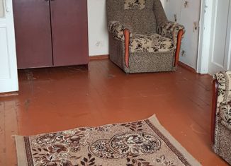 Продается 3-комнатная квартира, 41.8 м2, Новошахтинск, улица Лаптевых, 9