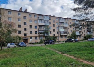 Продаю 2-ком. квартиру, 41.5 м2, Ленинградская область, Южная улица, 15к2