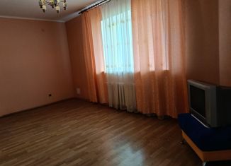 Сдаю двухкомнатную квартиру, 80 м2, Самарская область, Рабочая улица, 85