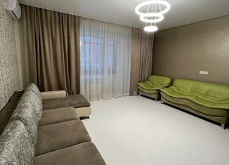 Продается 1-комнатная квартира, 52 м2, Абакан, улица Богдана Хмельницкого, 154
