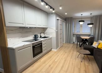 Продается 2-комнатная квартира, 53.7 м2, Москва, улица Раменки, 25к2, улица Раменки