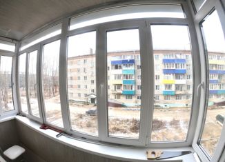 Продам 2-ком. квартиру, 42.9 м2, поселок городского типа Солнечный, Парковая улица, 5А