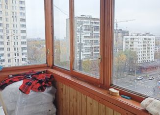 Продается 2-ком. квартира, 38 м2, Москва, Новогиреевская улица, 19/2, метро Перово