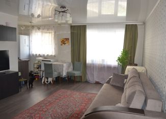 Продаю двухкомнатную квартиру, 42.7 м2, Свердловская область, улица Ватутина, 72