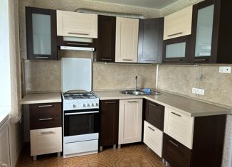 Продажа двухкомнатной квартиры, 43 м2, посёлок городского типа Звёздный, Коммунистическая улица, 4