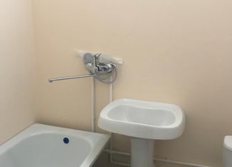 Продажа двухкомнатной квартиры, 50.7 м2, деревня Куюки, Балтийская улица, 1, ЖК Микрорайон Яшьлек