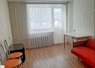 Продам двухкомнатную квартиру, 50.3 м2, Кировская область, улица Декабристов, 2