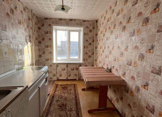 4-комнатная квартира на продажу, 77 м2, Сафоново, улица Кутузова, 33К2