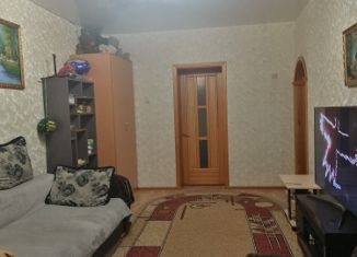 3-комнатная квартира на продажу, 60 м2, посёлок городского типа Берёзовка, улица Юности, 11