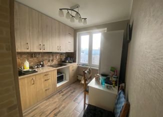 Продаю трехкомнатную квартиру, 62 м2, Москва, Зюзинская улица, 4к4, Зюзинская улица