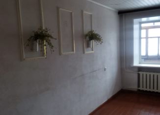 Трехкомнатная квартира на продажу, 55.4 м2, Горняк, улица Миронова, 132к4