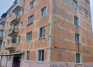 Продается 3-комнатная квартира, 58.3 м2, Большой Камень, улица Аллея Труда, 9