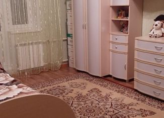 Продаю двухкомнатную квартиру, 61.2 м2, Курская область, проспект Вячеслава Клыкова, 54