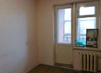 Продается 1-комнатная квартира, 30.1 м2, Новоуральск, Октябрьская улица, 2