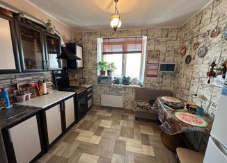 Продается 2-ком. квартира, 59.1 м2, Колпино, Октябрьская улица, 81