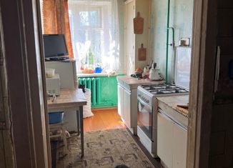 Двухкомнатная квартира на продажу, 46 м2, Боровичи, улица Виталия Бианки, 3