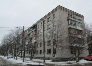 Продается трехкомнатная квартира, 59 м2, Нижний Новгород, улица Искры, 17, метро Заречная
