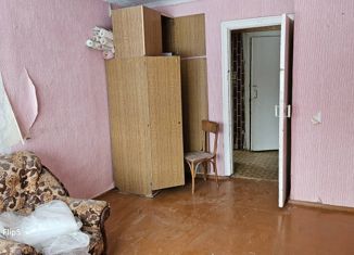 Продам 2-ком. квартиру, 38 м2, Давлеканово, Уральская улица, 50