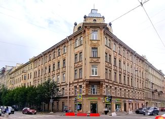 Продам четырехкомнатную квартиру, 106 м2, Санкт-Петербург, Чкаловский проспект, 14, метро Петроградская